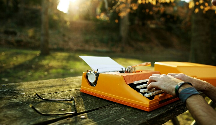 10 Things That Define Writers Absolutely