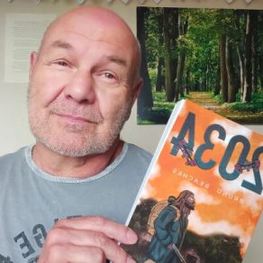 author bruno beaches